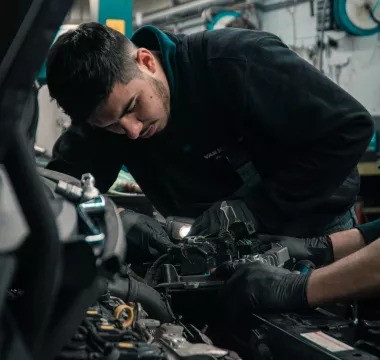 Motor vehicle mechanic
